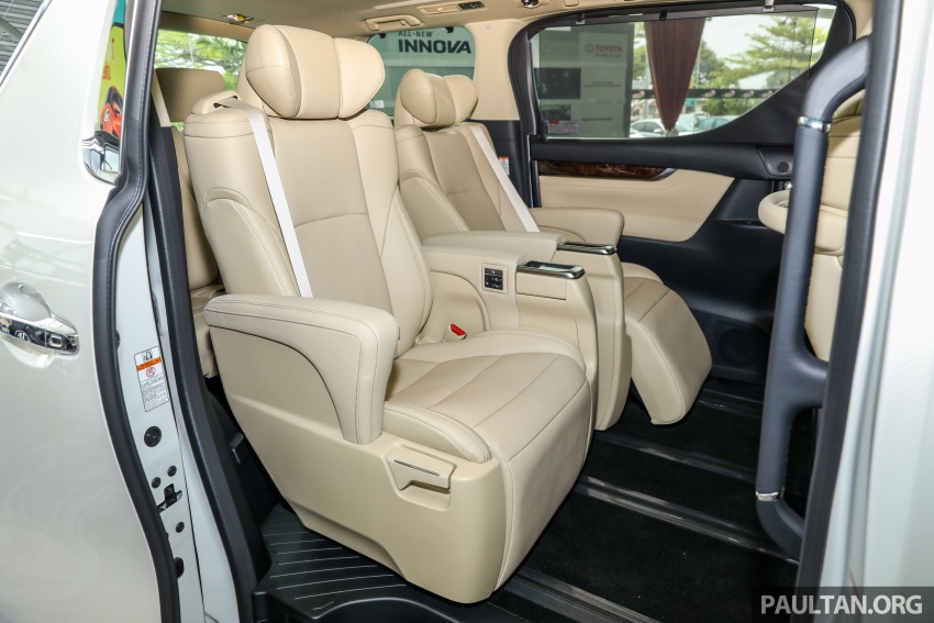 o-to-sang-chanh-gia-tu-19-ty-dong-cua-toyota-moi-trinh-lang-co-gi-hay