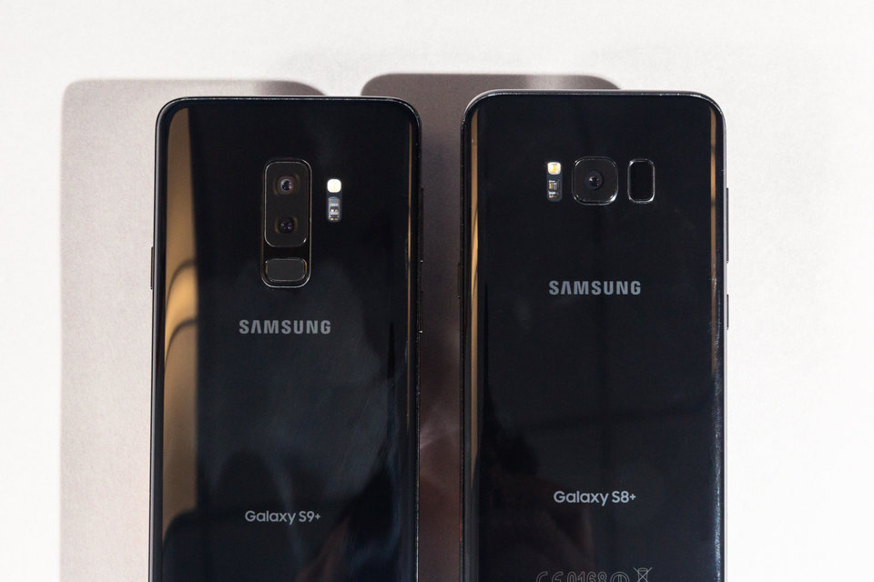 6-ly-do-ban-nen-mua-galaxy-s9-thay-vi-galaxy-note-8