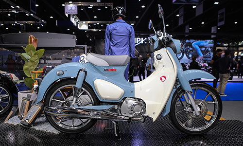 honda-super-cub-c125-moi-gia-hon-60-trieu-dongchiec-cao-gan-gap-doi-xe-lead