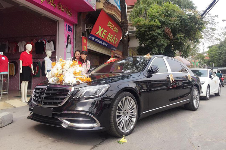 moi-mua-mercedes-maybach-8-ty-dai-gia-hai-phong-lai-ngay-di-hoi-vo
