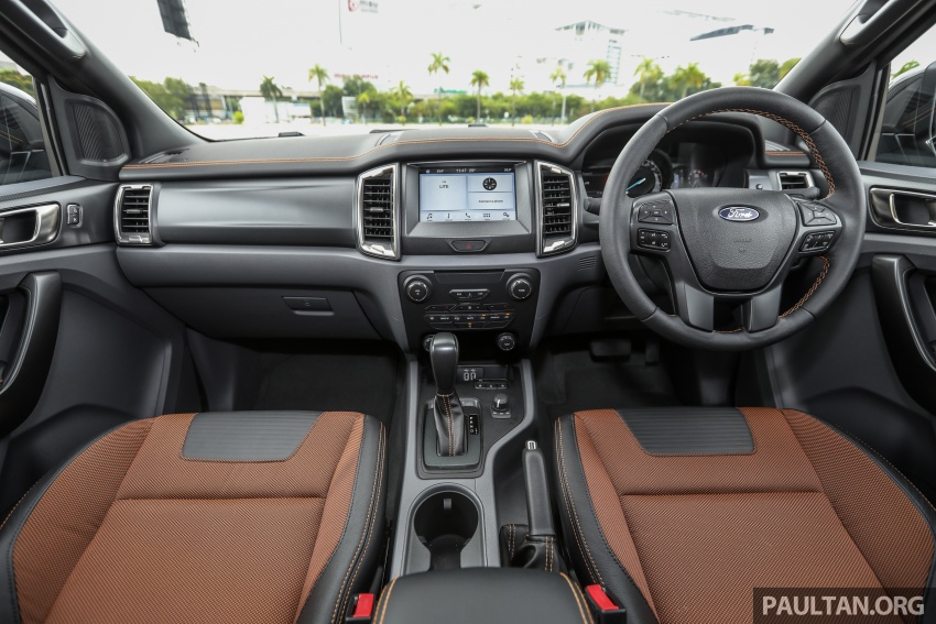 ban-tai-ford-ranger-moi-sieu-hoang-da-dep-long-lanh-vua-trinh-lang-gia-729-trieu-dong
