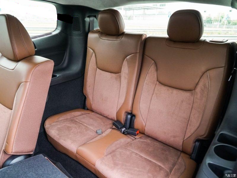 suv-7-cho-trung-quoc-dep-long-lanh-gia-gan-1-ty-dong-moi-ra-mat-co-gi-hay