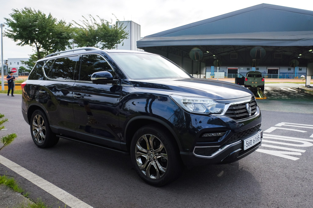 thi-truong-o-to-thang-42018-cap-nhat-bang-gia-xe-ssangyong-moi-nhat