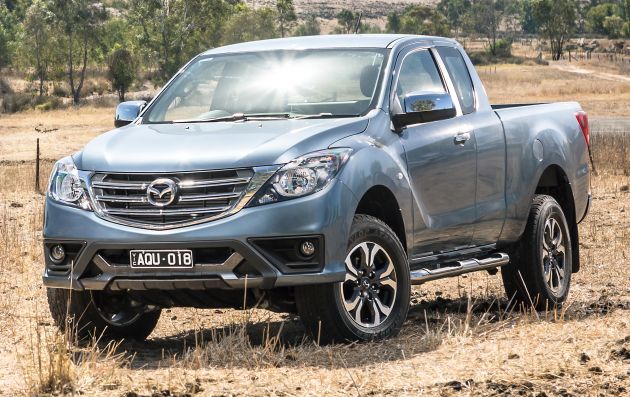 chiec-o-to-ban-tai-ham-ho-cua-mazda-gia-chi-490-trieu-moi-trinh-lang-co-gi-hay