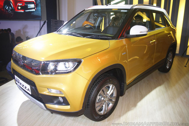 hon-10-nghin-nguoi-an-tranh-nhau-chiec-suv-dep-long-gia-chi-231-trieu-dong-nay