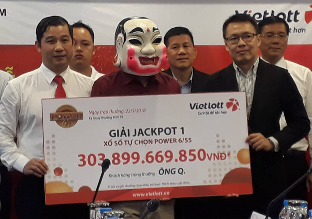 xo-so-vietlott-trong-1-thang-loat-ty-phu-moi-xuat-hien-trung-tong-hon-400-ty-dong