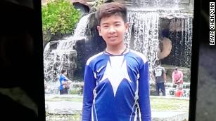 cha-cau-be-thai-lan-vui-mung-duoc-giai-cuu-toi-mong-cho-duoc-om-con-vao-long