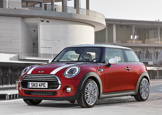 bang-gia-xe-mini-cooper-thang-72018-gia-xe-hien-gio-ra-sao