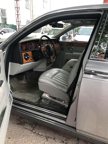 chiec-xe-sang-rolls-royce-tung-thuoc-so-huu-cua-khai-silk-duoc-rao-ban-chi-91-ty-dong