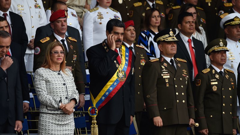 vu-tong-thong-venezuela-bi-am-sat-hut-bat-giu-6-nguoi-lien-quan