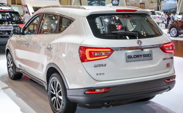 chiec-o-to-suv-7-cho-made-in-china-dep-long-lanh-gia-chi-393-trieu-dong-gay-sot