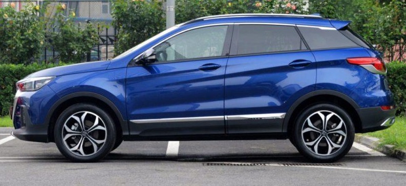 chiec-o-to-suv-7-cho-made-in-china-dep-lung-linh-sap-ra-mat-gia-chi-tu-315-trieu-dong