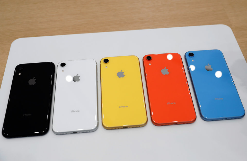 google-pixel-800-usd-voi-iphone-xr-750-usd-ban-nen-chon-chiec-dien-thoai-nao