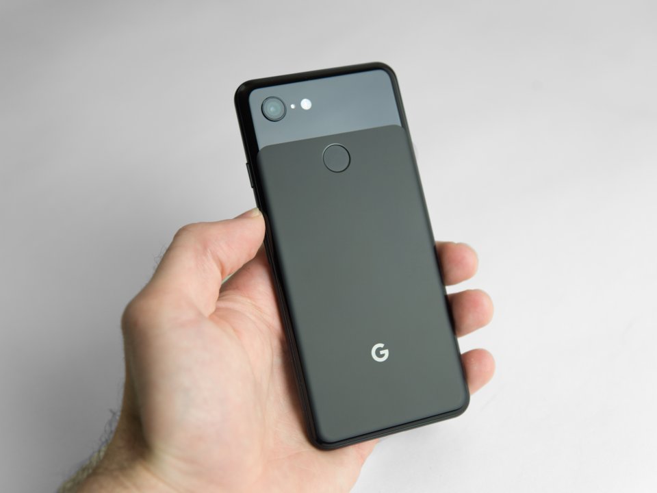 google-pixel-800-usd-voi-iphone-xr-750-usd-ban-nen-chon-chiec-dien-thoai-nao