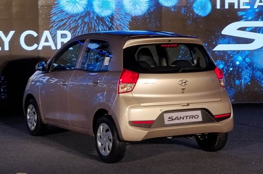 hyundai-santro-2018-trinh-lang-gia-chinh-thuc-chi-tu-123-trieu-dong