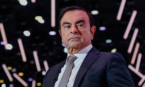 gian-lan-tai-chinh-ceo-hang-xe-hoi-nissan-carlos-ghosn-bi-bat-giu