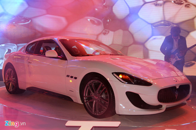 can-canh-dung-nhan-maserati-granturismo-sport-gia-hon-12-ty-vua-co-mat-tai-viet-nam