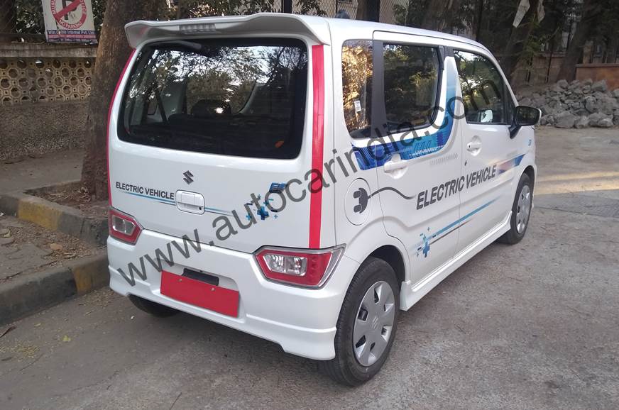 chiec-o-to-dien-suzuki-sap-trinh-lang-gia-khoang-227-trieu-dong-co-gi-dac-biet