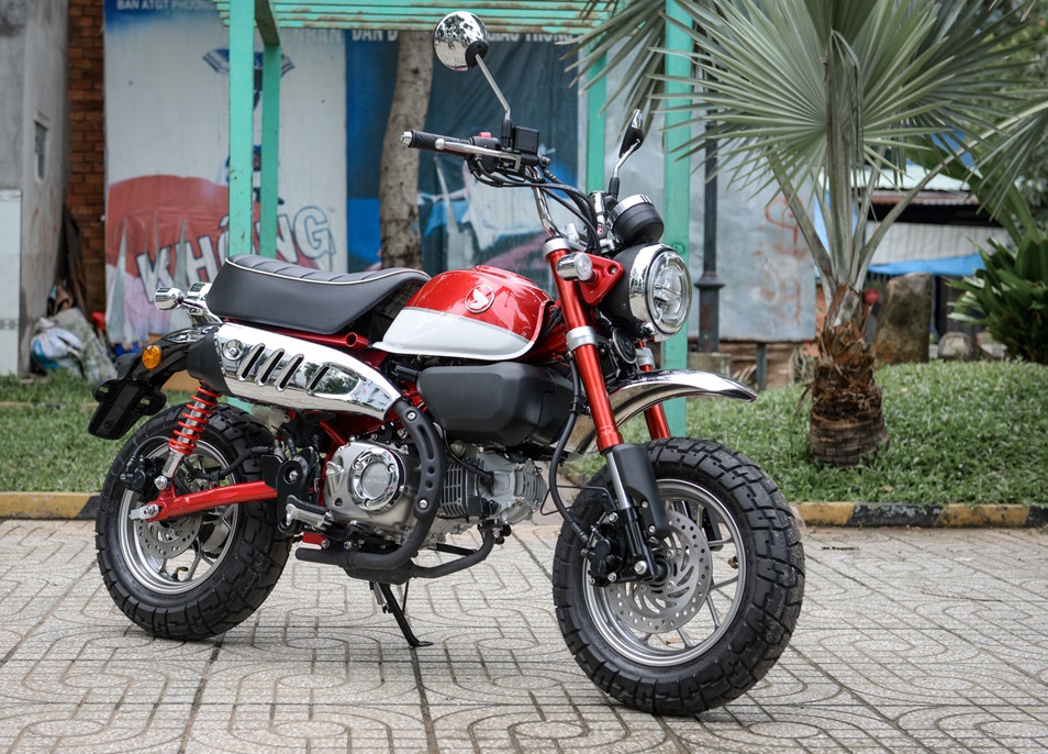 honda-monkey-125-cuc-chat-voi-loat-do-hieu-cua-biker-ha-thanh