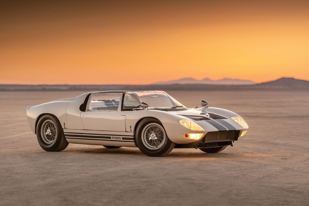 sieu-xe-ford-gt40-roadster-chuan-bi-len-san-dau-gia-du-kien-thu-ve-9-trieu-usd