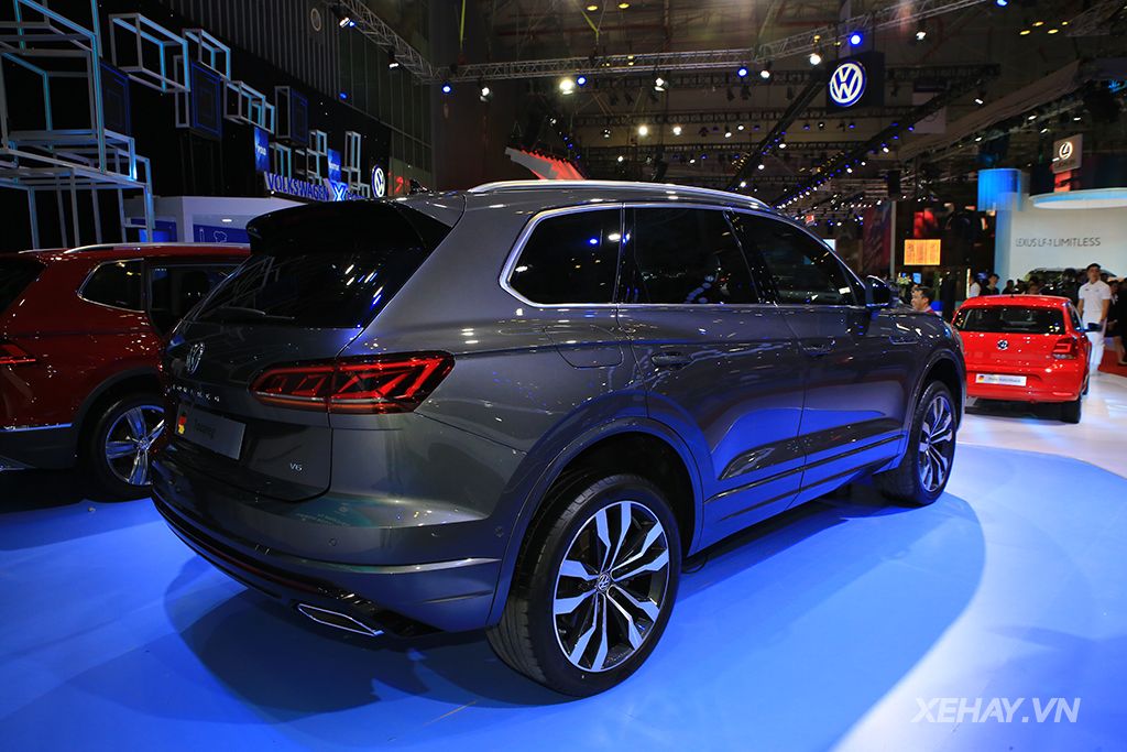 co-gia-3099-ty-dong-mau-suv-cao-cap-volkswagen-touareg-tai-vms-2019-co-gi-hap-dan