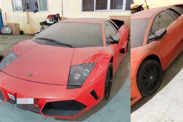 sot-xa-hinh-anh-sieu-xe-lamborghini-murcielago-phu-day-bui-trong-nha-kho