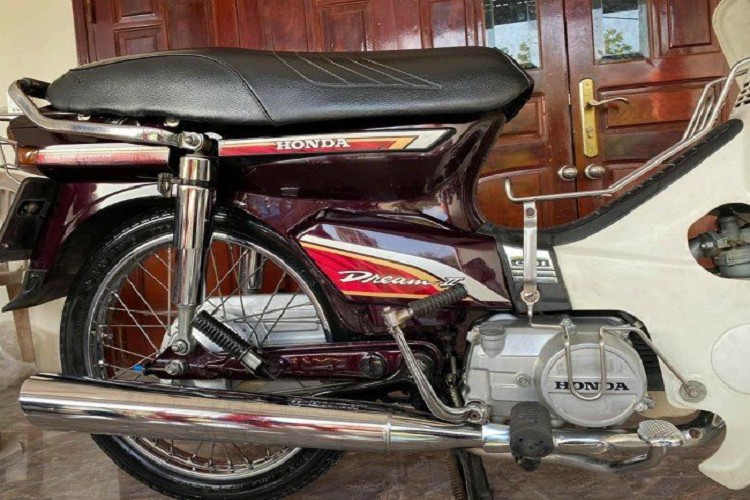 xon-xao-voi-chiec-honda-dream-ii-gan-20-nam-tuoi-thet-gia-70-trieu-o-ha-thanh xon-xao-voi-chiec-honda-dream-ii-gan-20-nam-tuoi-thet-gia-70-trieu-o-ha-thanh