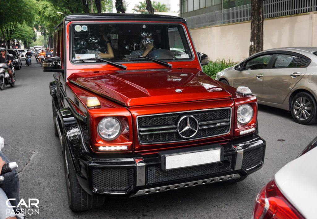 bat-gap-mercedes-amg-g63-crazy-color-edition-lan-banh-tren-duong-pho-viet-nam bat-gap-mercedes-amg-g63-crazy-color-edition-lan-banh-tren-duong-pho-viet-nam
