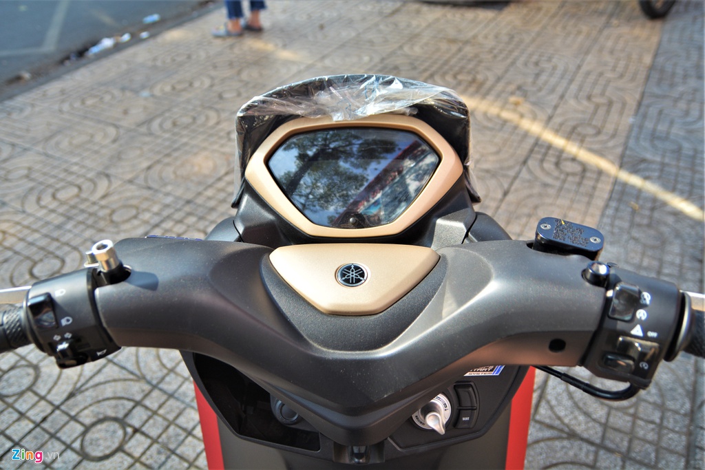 soi-mau-yamaha-lexi-luong-gio-moi-trong-phan-khuc-xe-ga-co-lon-tai-viet-nam