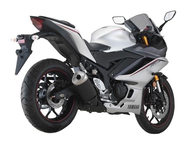 ngam-mau-sportbike-yzf-r25-2020-gia-gan-112-trieu-dong-moi-cua-yamaha