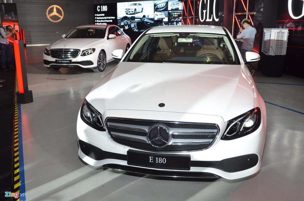 danh-gia-chi-tiet-mau-mercedes-benz-e180-gia-205-ty-tai-viet-nam