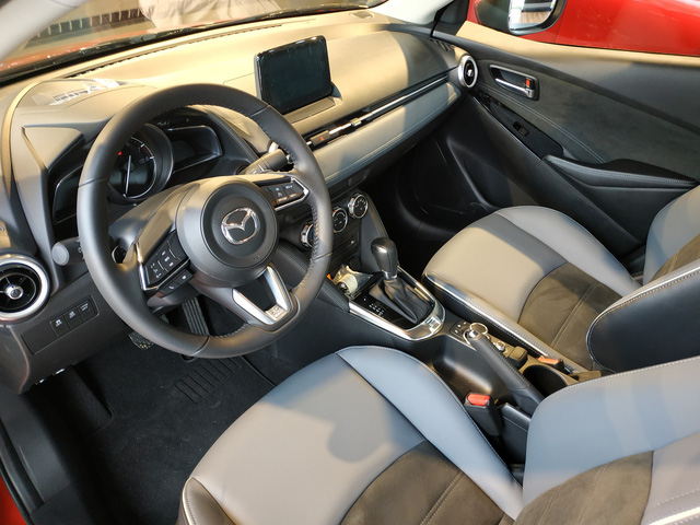 mazda2-2020-phien-ban-moi-bat-ngo-xuat-hien-tai-dai-ly-viet-nam