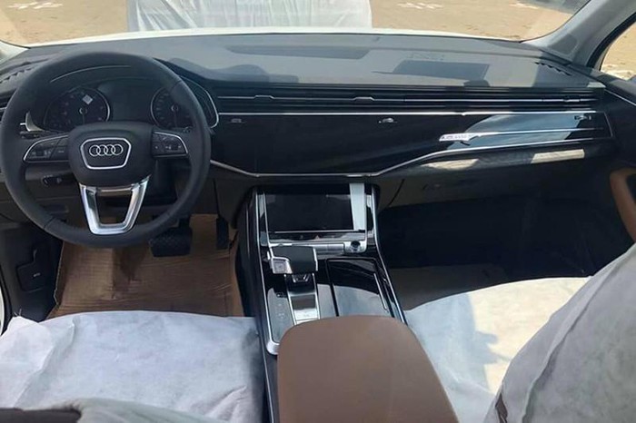 kham-pha-mau-audi-q7-2020-gia-tu-khoang-4-ty-dong-moi-nhap-ve-viet-nam