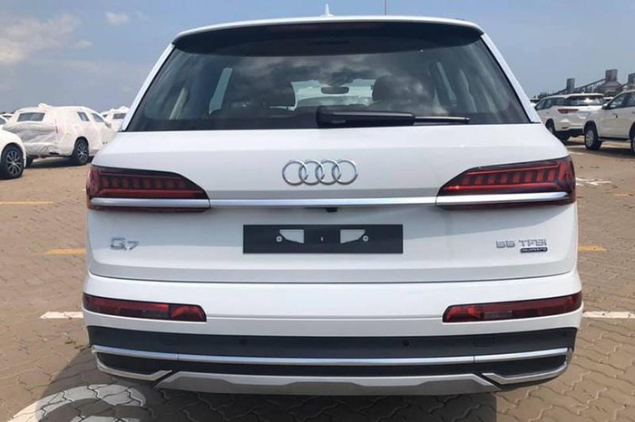 kham-pha-mau-audi-q7-2020-gia-tu-khoang-4-ty-dong-moi-nhap-ve-viet-nam