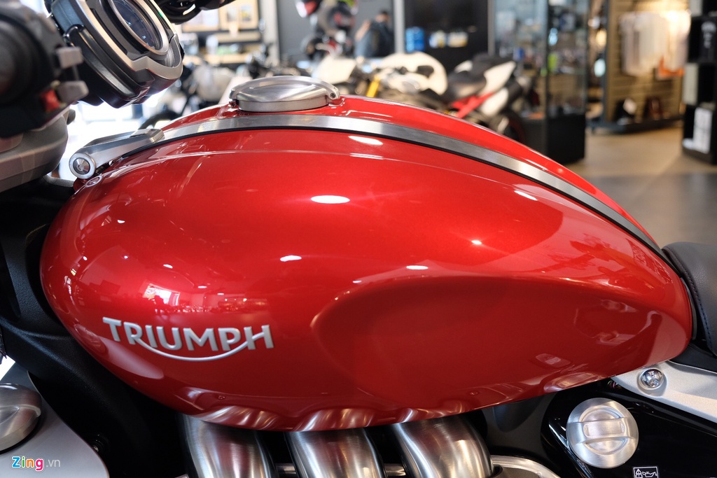 gia-ban-tu-869-trieu-dong-mo-to-triumph-rocket-3-moi-ra-mat-co-gi-dac-biet gia-ban-tu-869-trieu-dong-mo-to-triumph-rocket-3-moi-ra-mat-co-gi-dac-biet