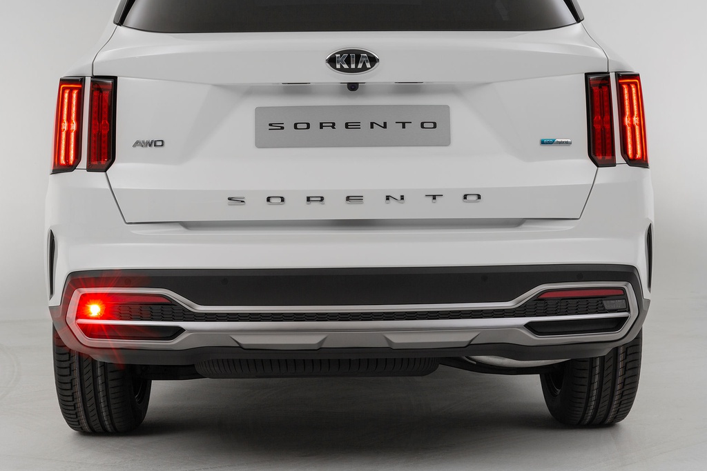 kia-chinh-thuc-ven-man-sorento-the-he-moi-voi-gia-tu-khoang-550-trieu-dong