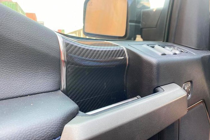 muc-so-thi-chiec-sieu-ban-tai-ford-f-150-raptor-supercab-dau-tien-ve-viet-nam
