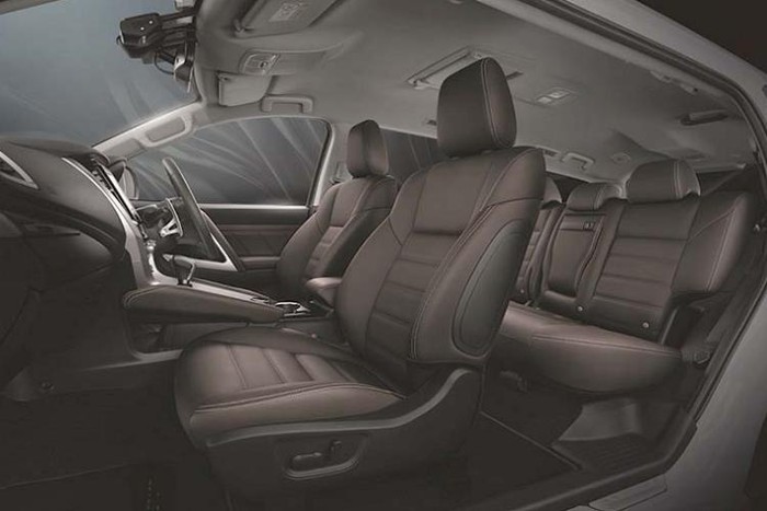 co-gia-tu-113-ty-dong-mitsubishi-pajero-sport-2020-elite-edition-co-gi-hap-dan