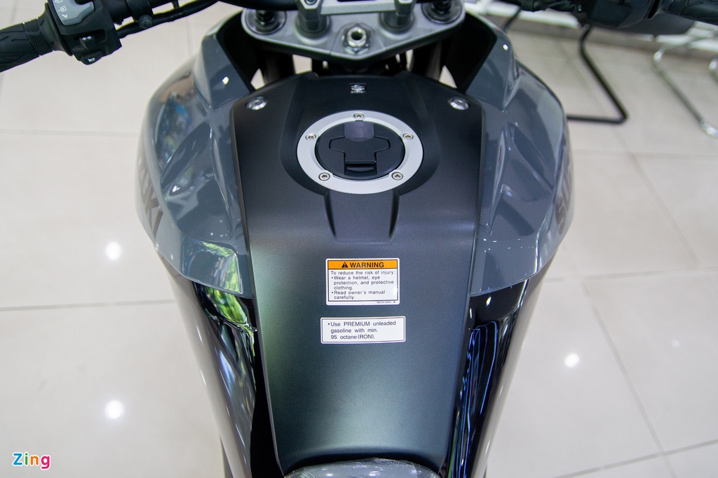 can-canh-suzuki-v-strom-1050-2020-gia-419-trieu-dong-moi-ra-mat-thi-truong-viet