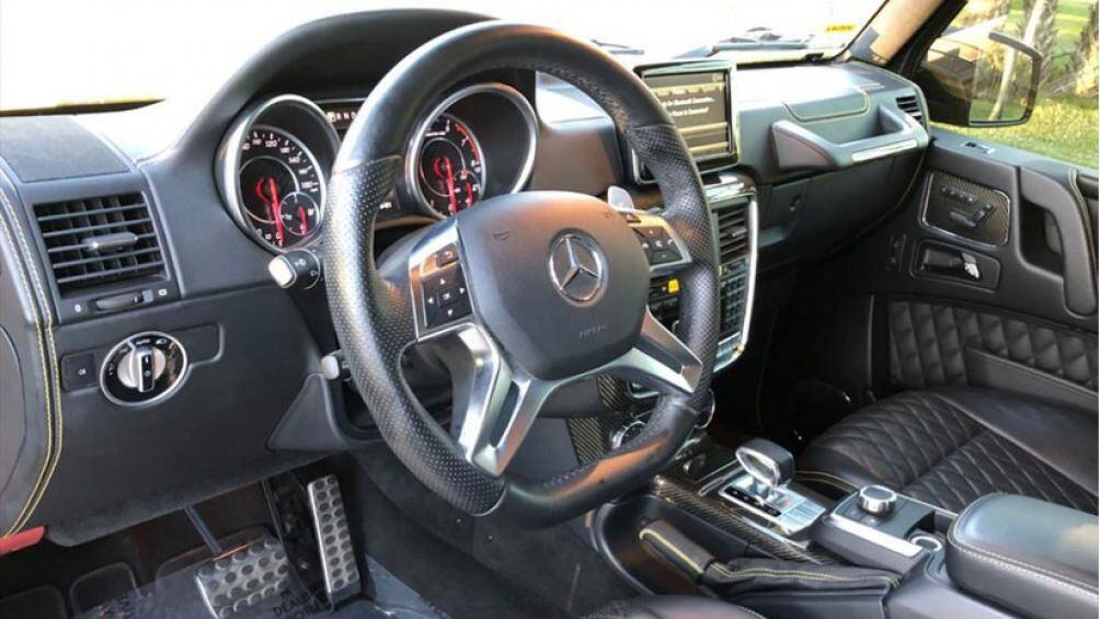 can-canh-mercedes-benz-g63-amg-6x6-doc-nhat-tai-viet-nam-lan-banh-tren-duong-pho
