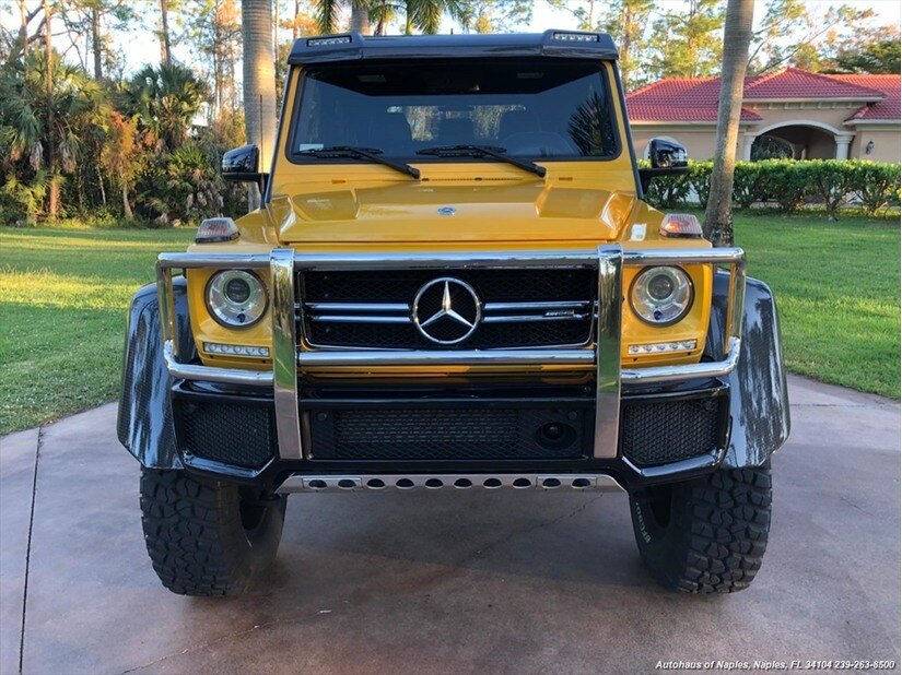 can-canh-mercedes-benz-g63-amg-6x6-doc-nhat-tai-viet-nam-lan-banh-tren-duong-pho