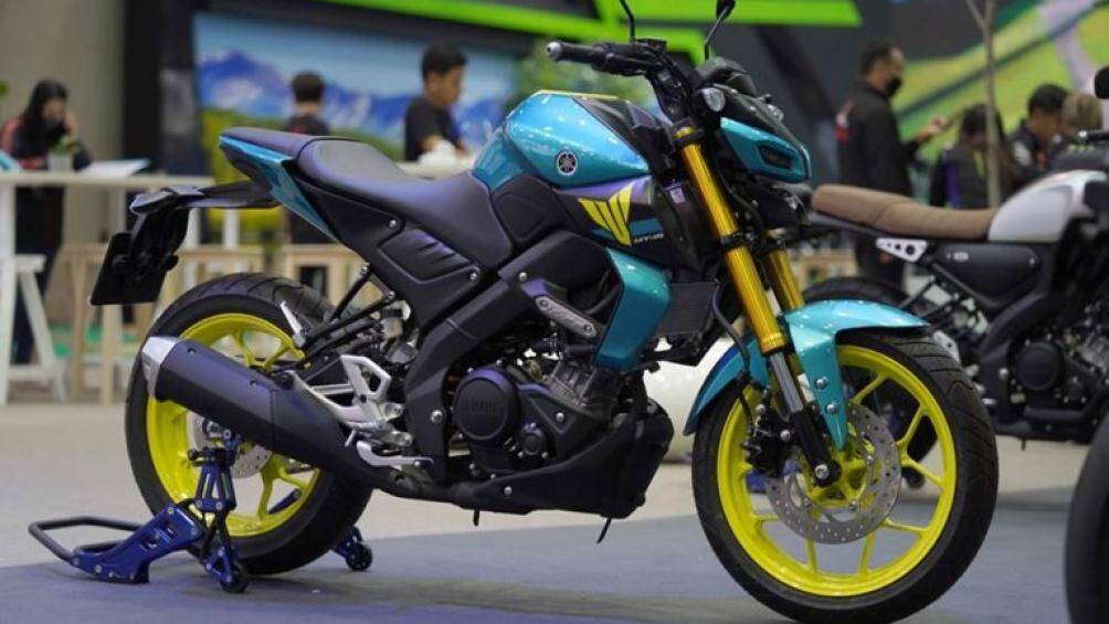 man-nhan-voi-mau-naked-bike-yamaha-mt-15-2020-vua-ra-mat-gia-tu-73-trieu-dong