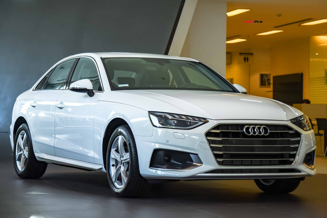 can-canh-audi-a4-2020-gia-tu-gan-18-ty-dong-tai-viet-nam-doi-thu-mercedes-benz-c-class