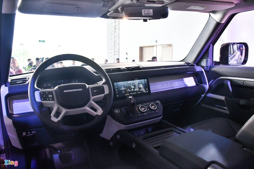 co-gia-ban-tu-hon-38-ty-dong-land-rover-defender-moi-vua-ra-mat-tai-viet-nam-co-gi-hay co-gia-ban-tu-hon-38-ty-dong-land-rover-defender-moi-vua-ra-mat-tai-viet-nam-co-gi-hay