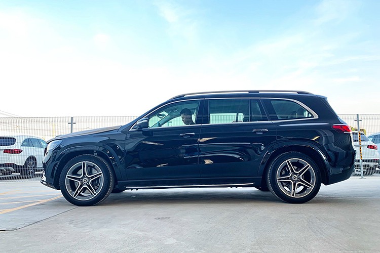 mercedes-benz-gls-450-nhap-my-hon-6-ty-o-ha-noi-co-gi-dac-biet