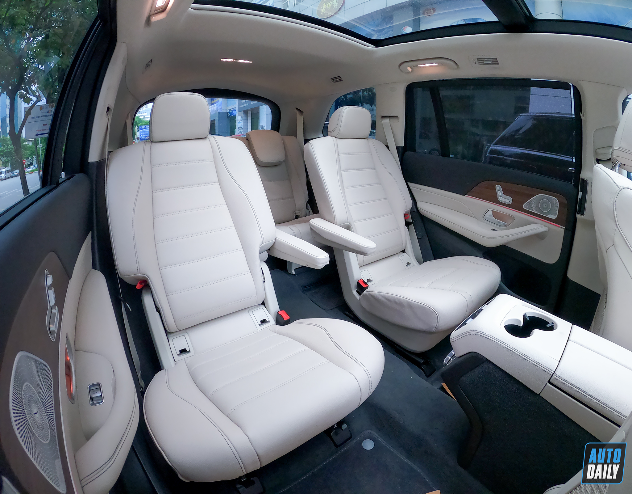 mercedes-benz-gls-450-nhap-my-hon-6-ty-o-ha-noi-co-gi-dac-biet