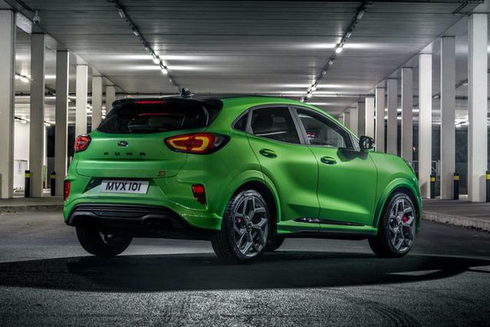 lo-dien-mau-ford-puma-st-2021-thiet-ke-thay-doi-toc-do-dat-220-kmh