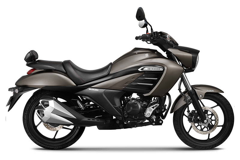 gia-ban-ngang-honda-sh-150i-suzuki-intruder-150-vua-ra-mat-o-viet-nam-co-gi-hap-dan