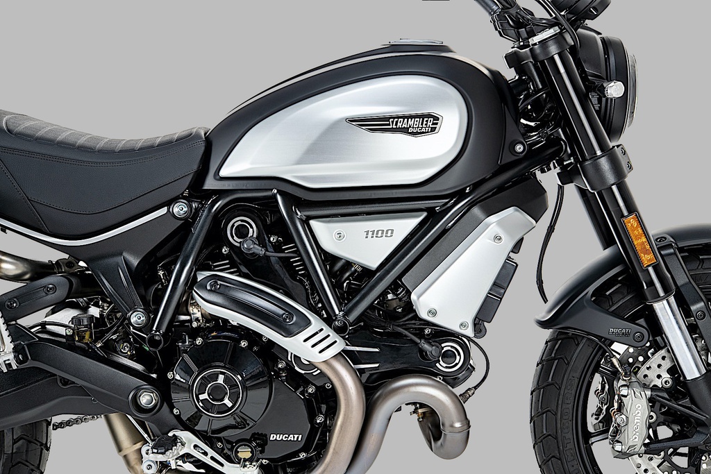 soi-ducati-scrambler-1100-dark-pro-2020-thiet-ke-toi-gian-he-van-hanh-manh-me