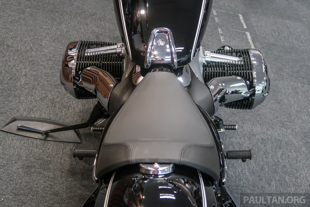zoom-can-canh-bmw-r18-first-edition-2020-vua-ra-mat-gia-ban-874-trieu-dong